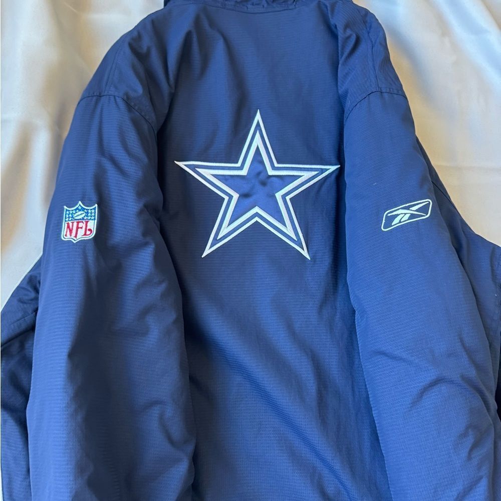 Dallas Cowboys Men Pullover Jacket - Picture 3 of 12